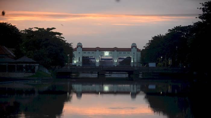 Cuaca-Surabaya-Hari-Ini-Minggu-14-Juni-2026-Cerah-Sejak-Pagi-Warga-Bisa-Beraktivitas-dengan-Nyaman.jpg