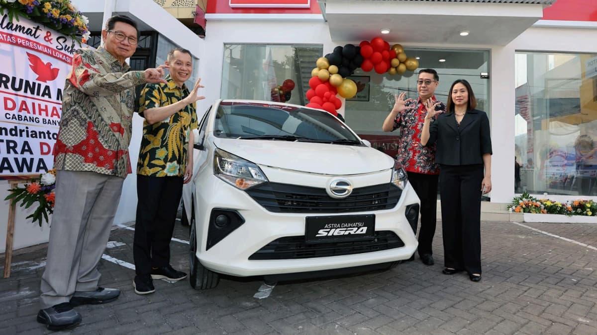 Daihatsu-Resmikan-Dealer-Karunia-Motor-Banyuwangi.jpg