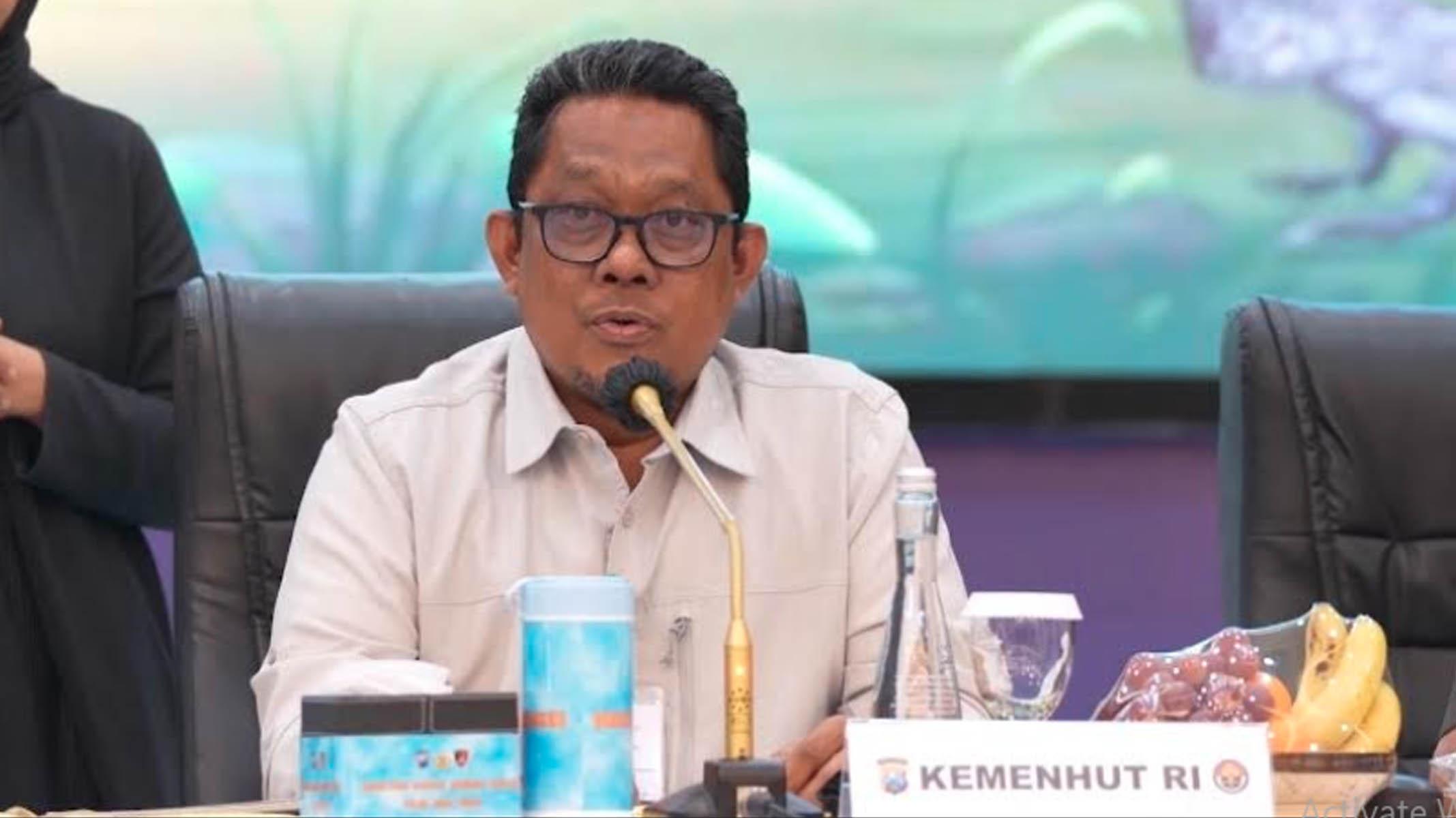 Direktur-Konservasi-Spesies-Dan-Genetik-Kementrian-Kehutanan-Republik-Indonesia-Ahmad-Munawir.jpg