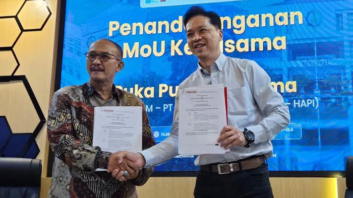 Direktur-PT-Kencana-Maju-Bersama-Susanto-kanan.jpg