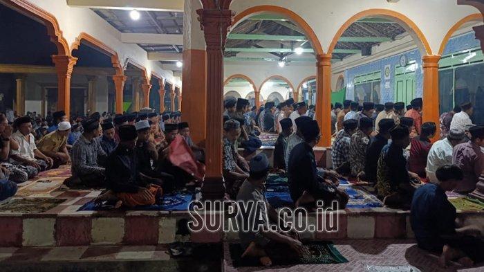Doa-Setelah-Sholat-Fardhu-Lengkap-dengan-Tulisan-Latin-dan-Artinya.jpg