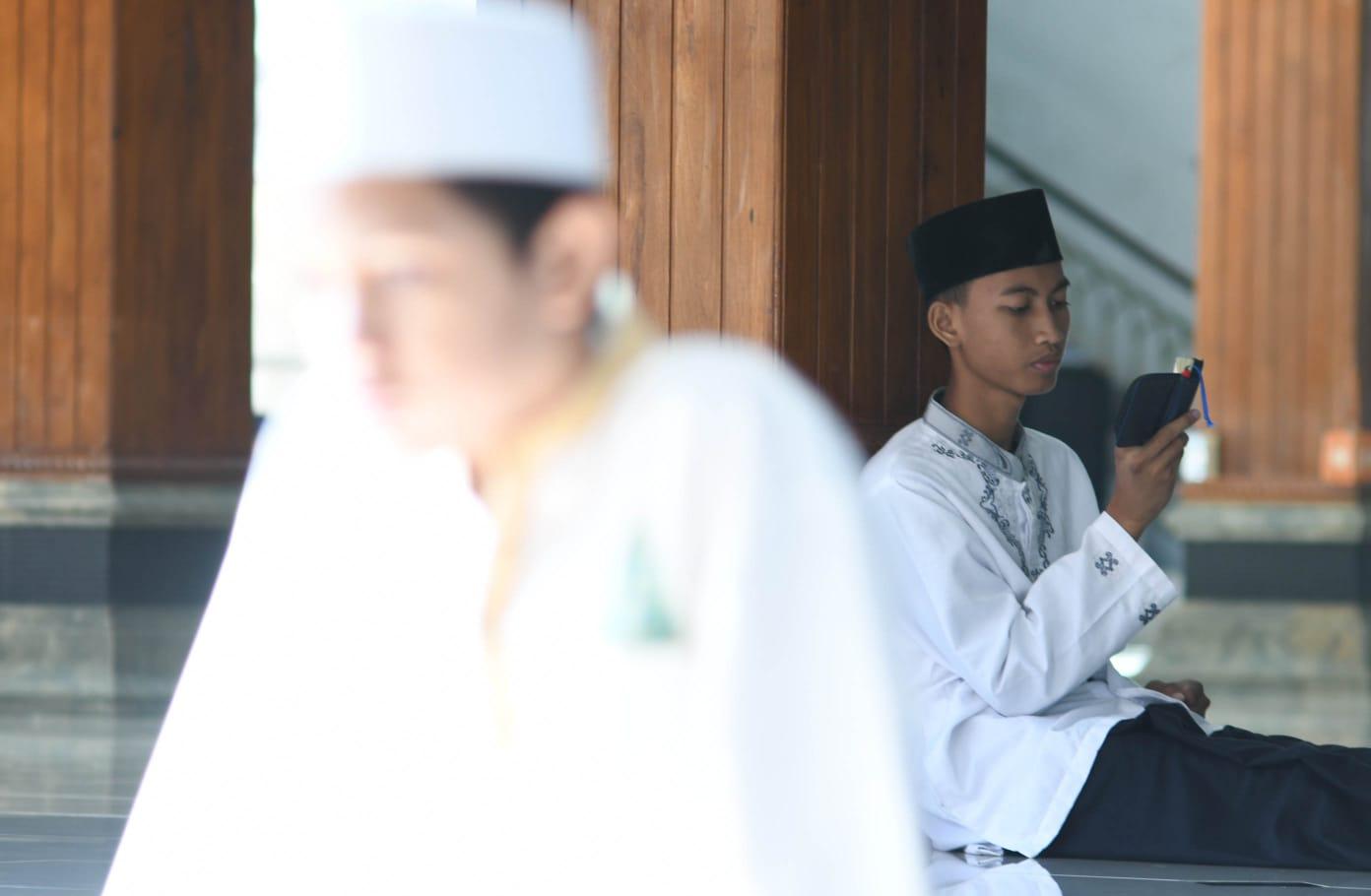 Doa dan Wirid Bulan Ramadan Ijazah Habib Umar bin Hafidz: Arab, Latin, dan Artinya