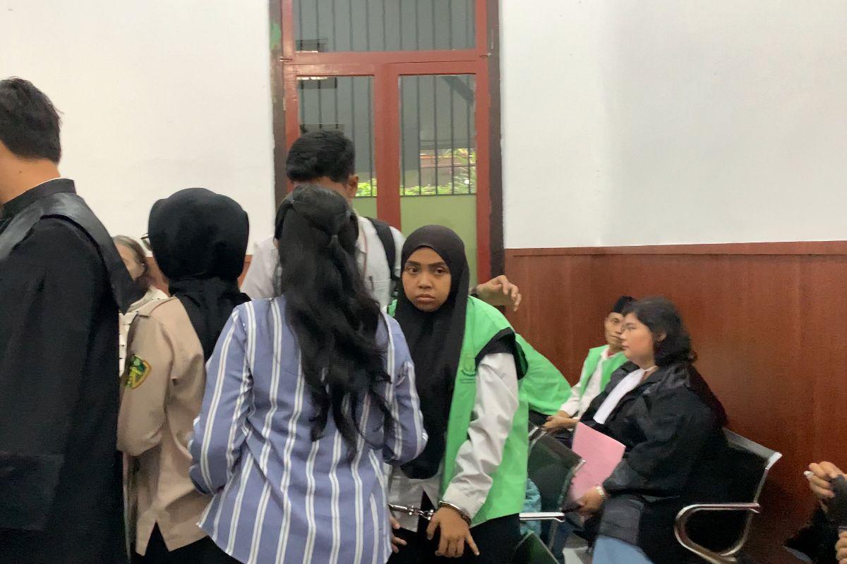 Duduk Perkara Wanita di Surabaya Robohkan Rumah Dinas Bea Cukai: Klaim Sudah Beli Rp 500 Juta - Surya.co.id