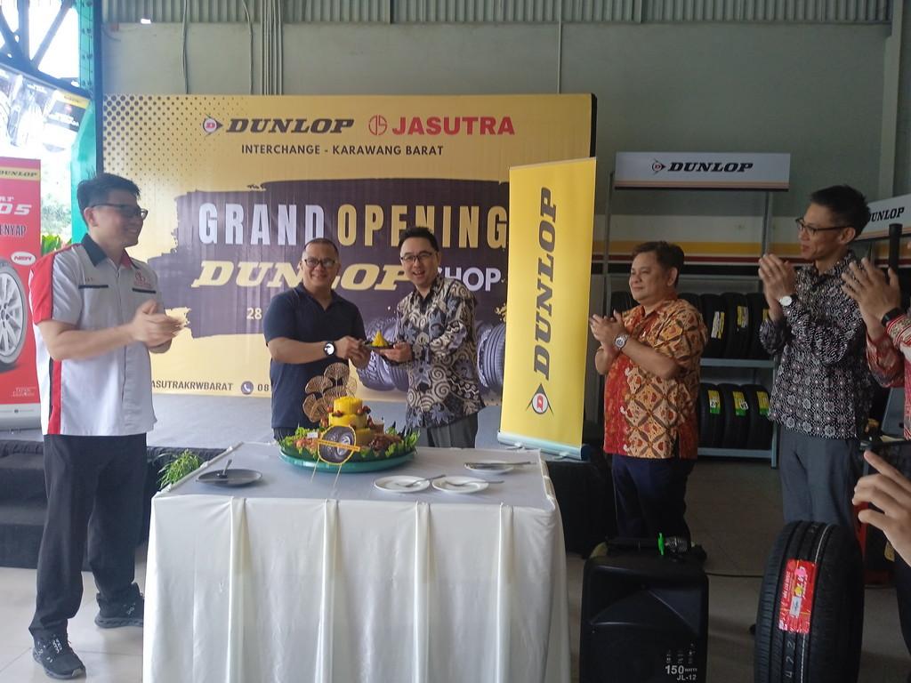 Dunlop Shop Jasutra Motor Resmi Dibuka, Beri Harga Khusus Hingga Diskon 50 Persen