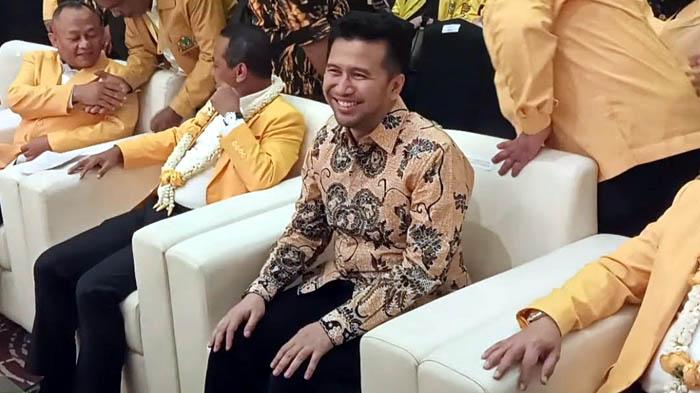 Emil-Dardak-saat-menghadiri-pembukaan-Musda-Golkar-Jatim.jpg