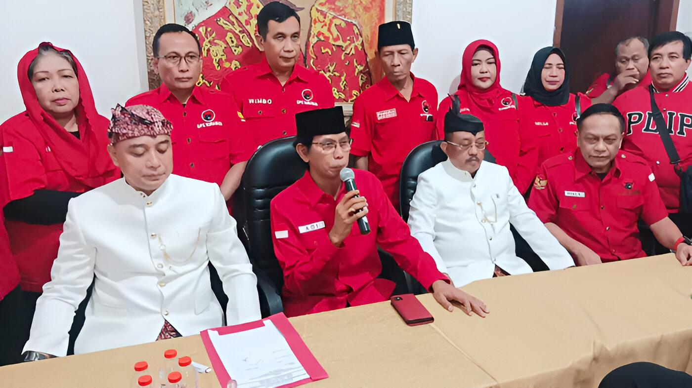 Eri-Cahyadi-dan-Armuji-bersama-Adi-Sutarwijono.jpg