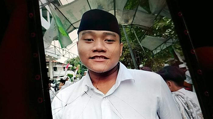 Farhan-santri-hilang-dalam-tragedi-robohnya-Ponpes-Al-Khoziny-Sidoarjo.jpg