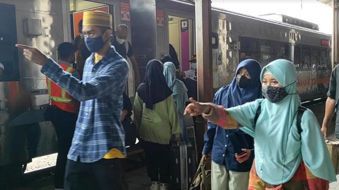 Mulai 30 Agustus 2022, Ada Aturan Terbaru Bagi Pelanggan KA Jarak Jauh Usia 18 Tahun ke Atas