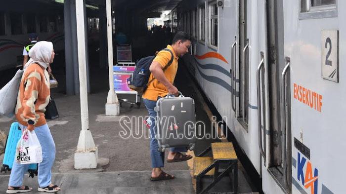 19 Ribu Tiket KA untuk Angkutan Natal dan Tahun Baru di Daop 7 Madiun Sudah Terjual