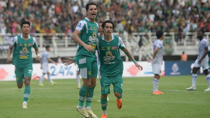 GOL-PEMBUKA-Kapten-Persebaya-Surabaya-Bruno-Moreira-10-melak.jpg