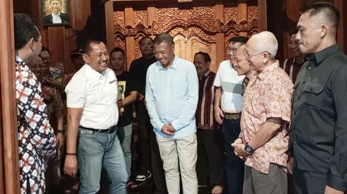 Para Pejabat Mulai Sowan ke Cabup Tulungagung Gatut Sunu Wibowo, Ada Camat Menangis Sesenggukan