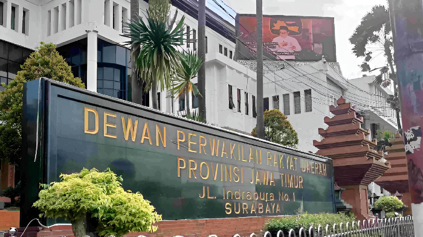 Gedung-DPRD-Jatim-2024426.jpg
