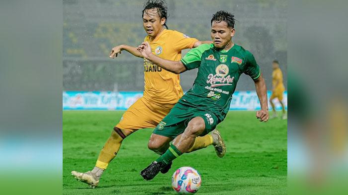 surabaya/Gelandang-Persebaya-Toni-Firmansyah-1352025.jpg