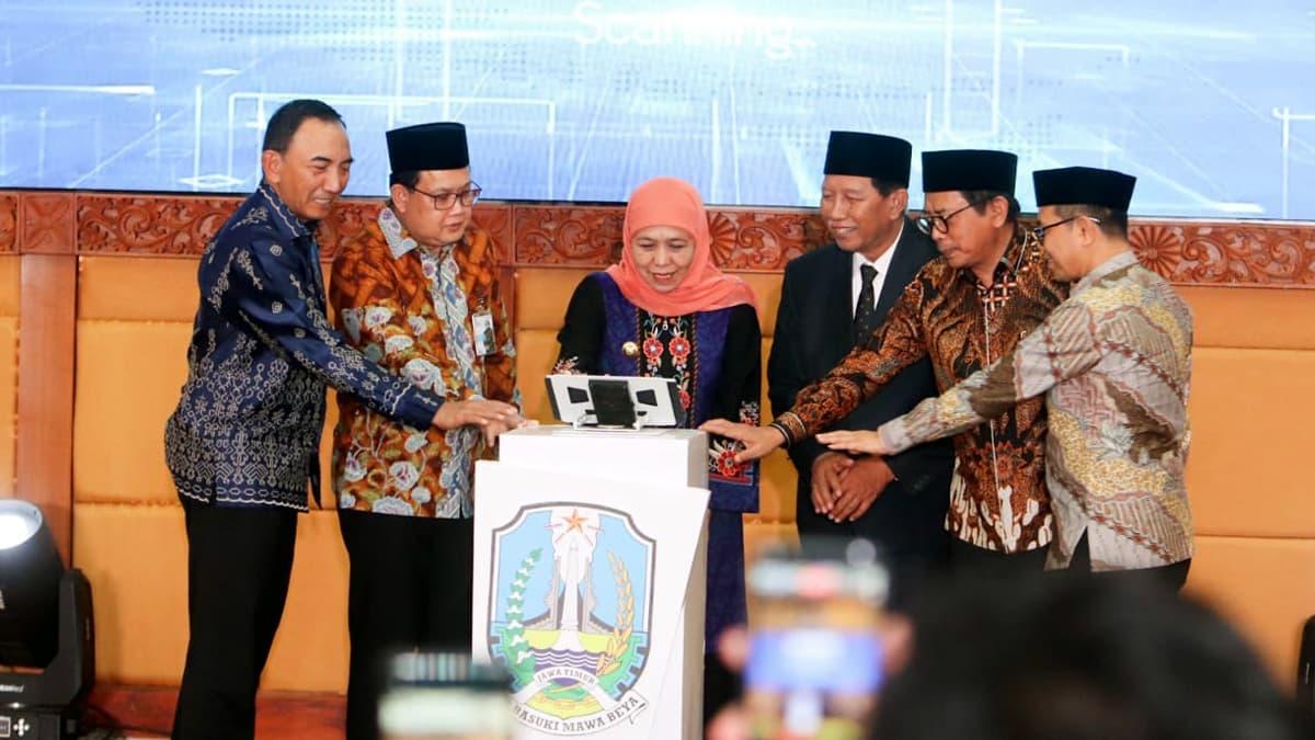 Gubernur-Khofifah-resm-buka-Beasiswa-Santri-Jatim-2026.jpg