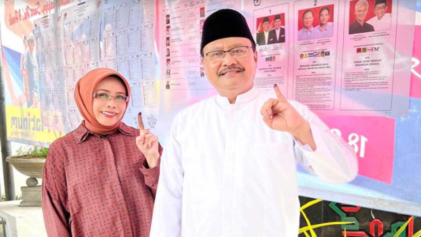 Gus-Ipul-memilih-di-Kota-Pasuruan.jpg
