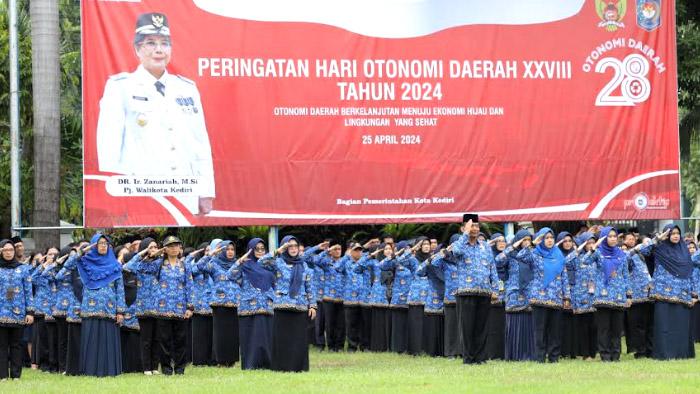 Pemkot Kediri Gelar Upacara Hari Otonomi Daerah, Sekkota Paparkan Tantangan Pembangunan ke Depan