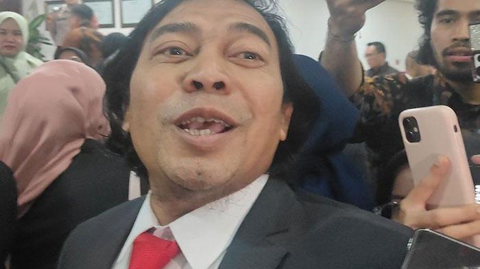 Harta Kekayaan Komeng Anggota DPD RI yang Rela Tak Dapat Mobil Dinas dan Malah Pakai Jeep Sendiri