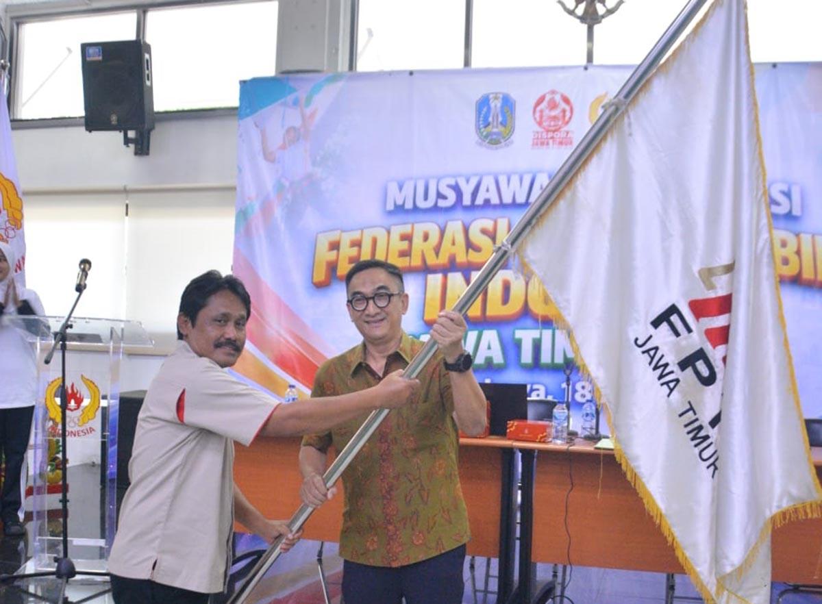 Henky-Irawan-kanan-terpilih-sebagai-ketua-FPTI-Jatim-2026-2030.jpg