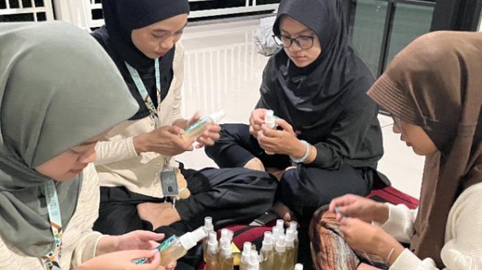 INSEKTISIDA-Mahasiswa-Universitas-Airlangga-Unair-Surabaya-menciptakan-inovasi-insektisida.jpg