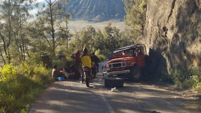 Imbas-Kecelakaan-Jip-di-Kawasan-Bromo-hingga-Tewaskan-2-Orang-TNBTS-Wanti-wanti-Harus-Waspada.jpg