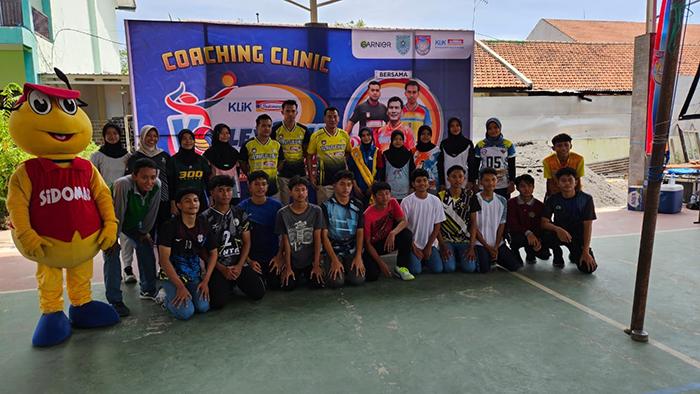 Pelajar di Probolinggo Sambut Antusias Klik Indomaret Volleyball Tournament 2024 