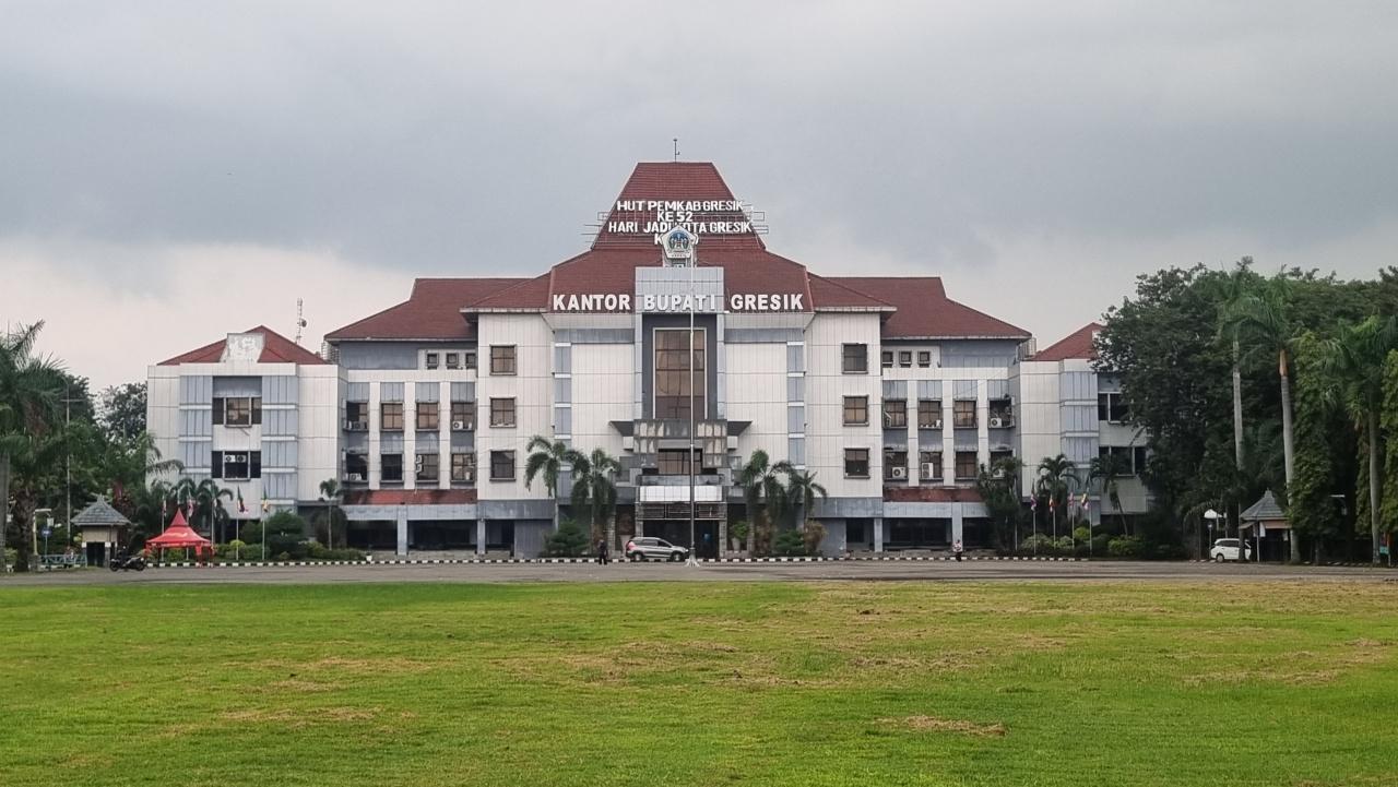 Ingin-Jadi-Pegawai-Negeri-9-Orang-di-Gresik-Kena-Tipu-SK-ASN-Palsu-dengan-Harga-Ratusan-Juta.jpg
