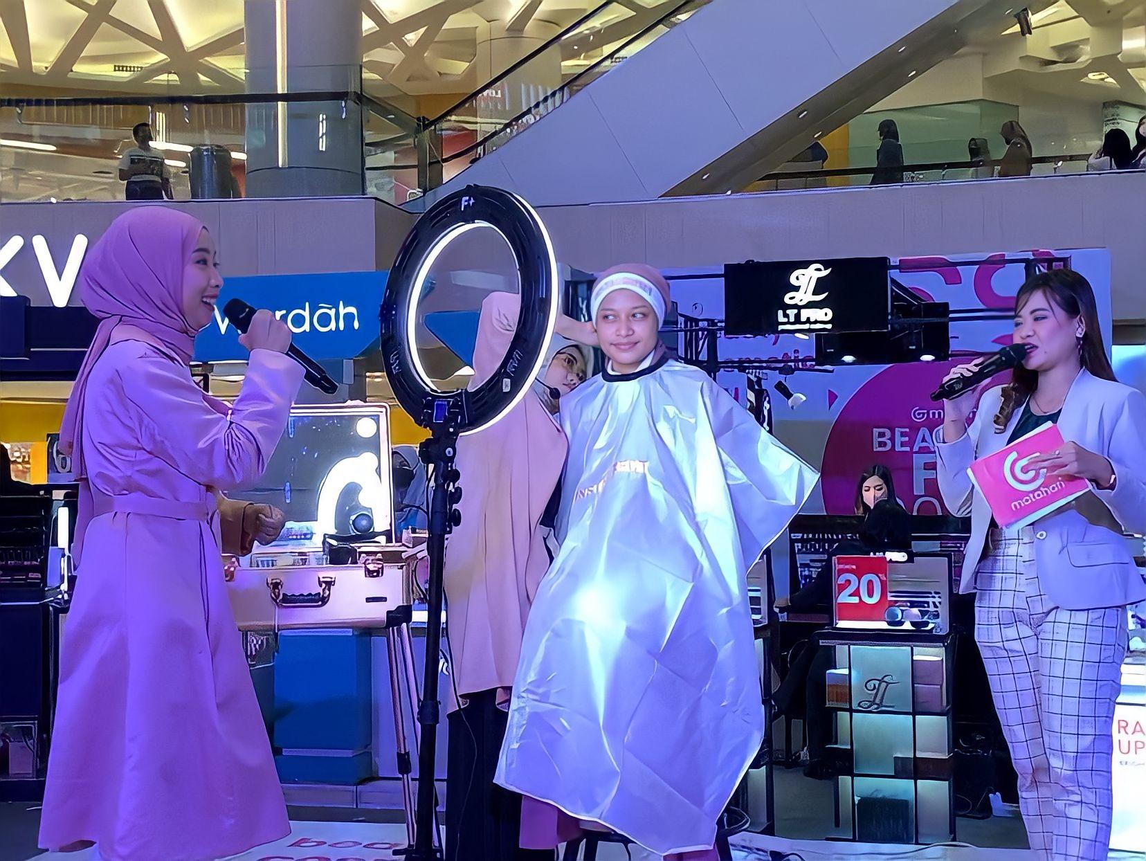 Instaperfect Usung Tema Soft Glam Make Up Look dalam Kelas Makeup The Great Beauty Bazaar di TP 3