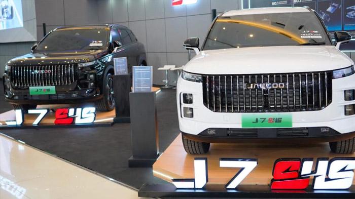 JAECOO Luncurkan J7 SHS di GIIAS Surabaya 2025, Tawarkan Jarak Tempuh hingga 1.300 Km