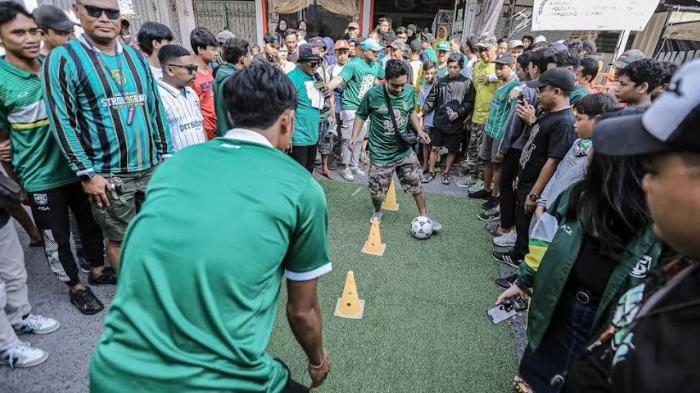 Kemeriahan Persebaya Kampung Wani Bersama Antangin, Dekatkan Diri Dengan Masyarakat
