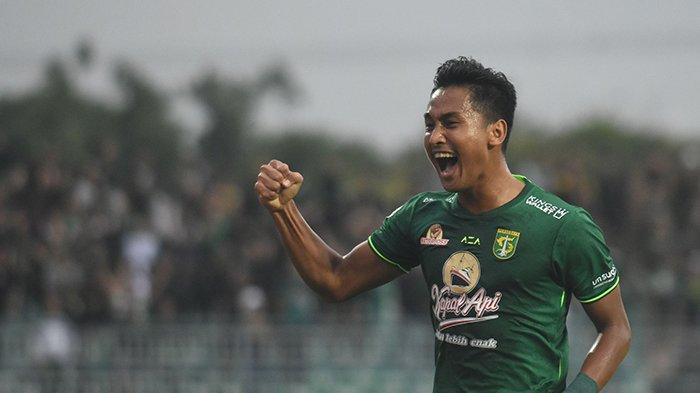 Januar-Eka-saat-merayakan-gol-di-Persebaya-vs-PSS-Sleman.jpg