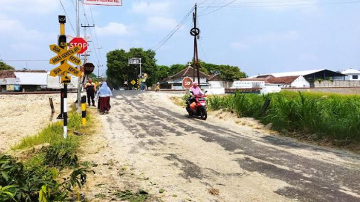 Saat KA Gajayana Tabrak Truk Gandeng di Nganjuk, Perlintasan Tanpa Penjagaan Dari Sukarelawan