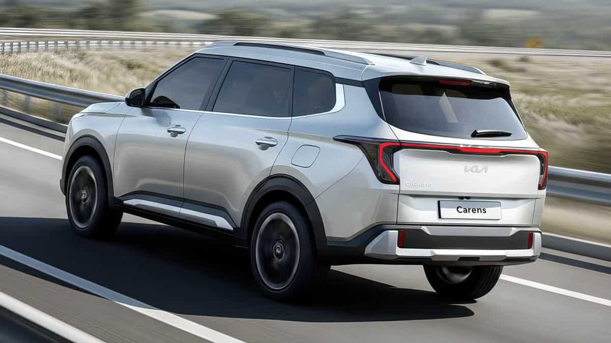 KIA-The-All-New-Carens-1642026.jpg