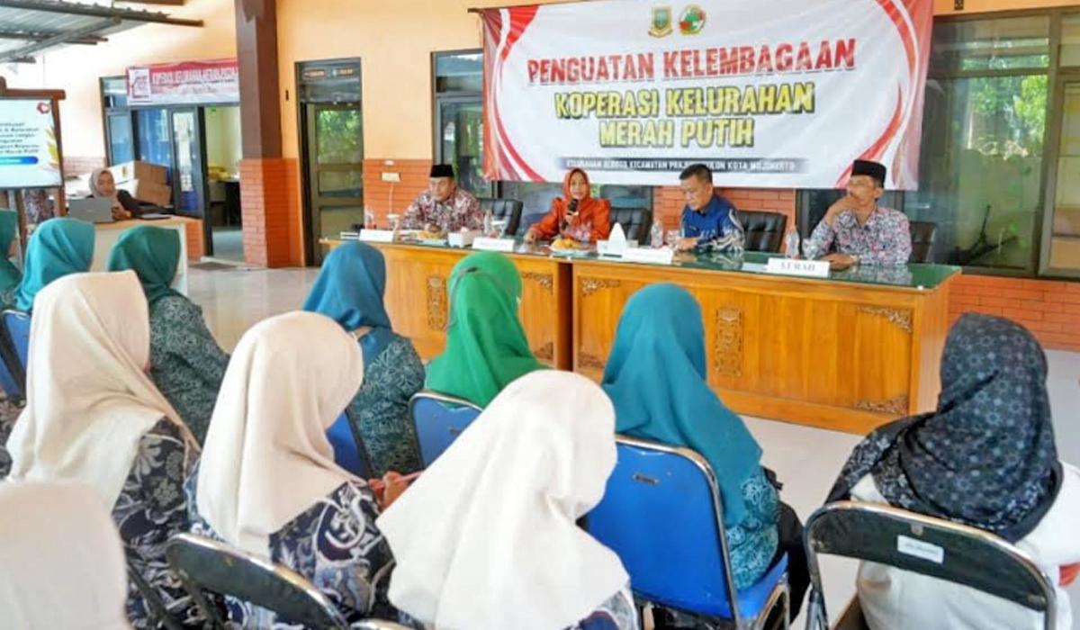 Ning Ita Dorong Percepatan Beroperasinya Koperasi Merah Putih di Kota Mojokerto
