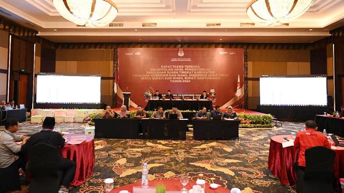 KPU-Banyuwangi-menggelar-rapat-pleno-rekapitulasi-tingkat-kabupaten-untuk-Pilkada-Serentak-2024.jpg