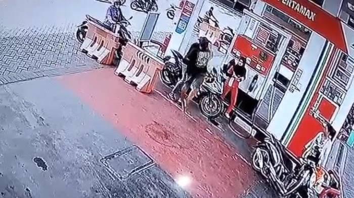 Kabupaten-Gresik-Jumat-212026-Pelaku-diamankan-di-rumahnya-di-Desa-Gumeno.jpg