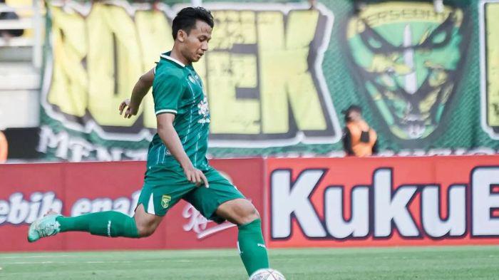 Kadek-Raditya-saat-membela-Persebaya-Surabaya-ia-mengungkap.jpg