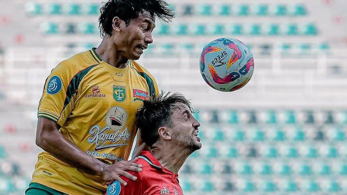 Kadek-Raditya-saat-tampil-memperkuat-Persebaya-Surabaya-melawan-Malut-United.jpg