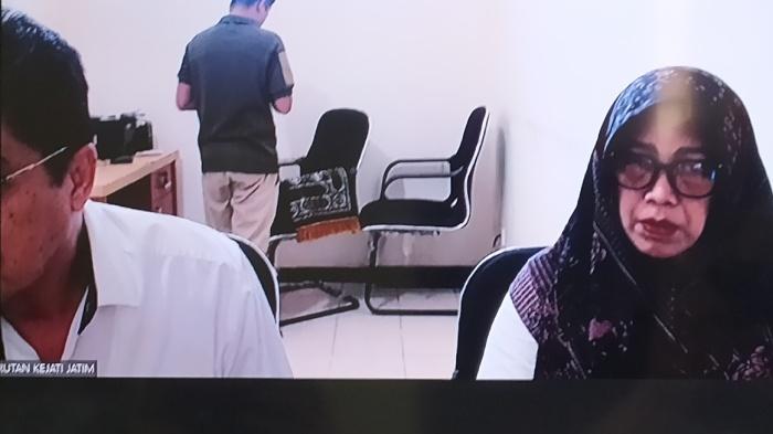 BREAKING NEWS Eks Kadispendik Jatim Dituntut 9 Tahun Penjara, Terlibat Korupsi DAK 2018