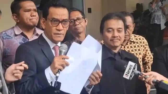 Kasus-Ijazah-Jokowi-Belum-P21-Ini-Alasan-Roy-Suryo-Sebut-Proses-Sudah-Tidak-Relevan-Dilanjutkan.jpg