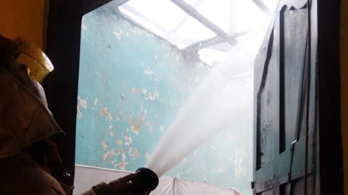 Bangunan Rumah Kos 3 Kamar di Kenanten Kabupaten Mojokerto Ludes Terbakar