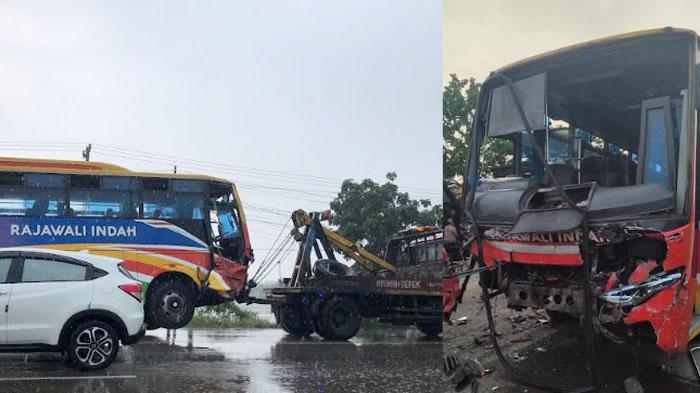 Detik-detik Kecelakaan Mobil Rombongan Umroh Vs Bus Rajawali Indah di Gresik, 7 Tewas Bertumpukan