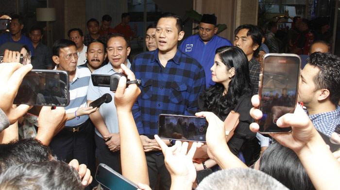 Kedatangan-Ketua-Umum-Partai-Demokrat-Agus-Harimurti-Yudhoyono-di-Madiun.jpg