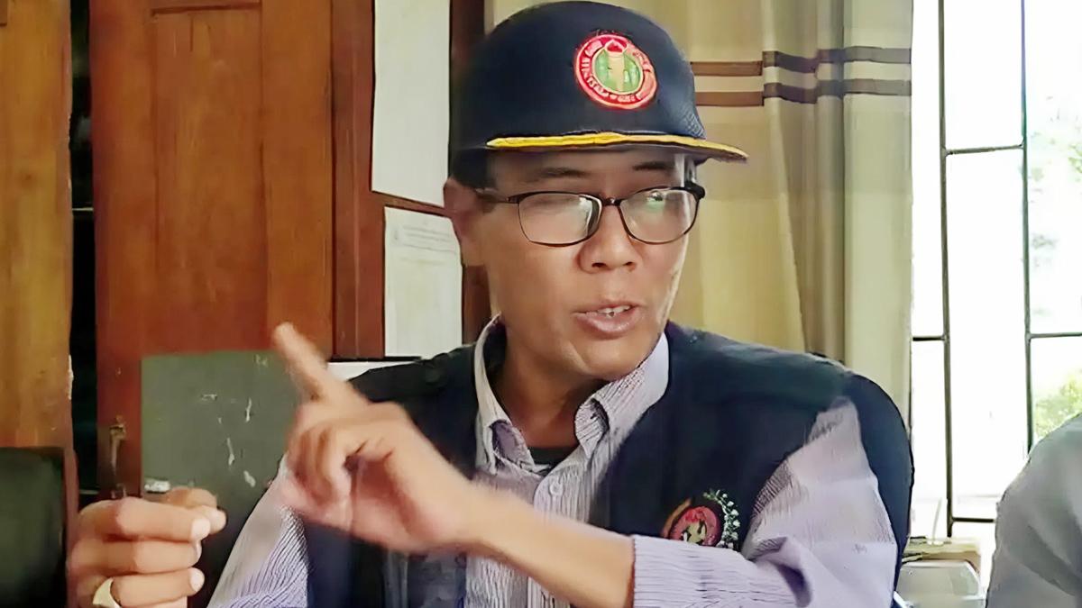 Ketua-PGRI-Kabupaten-Tuban-Witono.jpg
