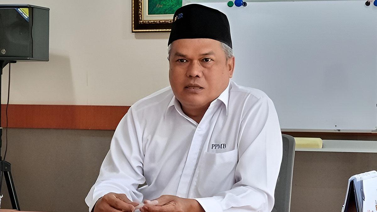 Ketua-PPMB-Unair-Achmad-Solihin-1312026.jpg
