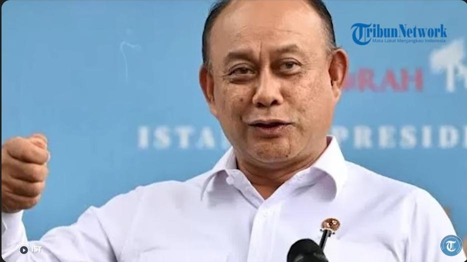 Kiprah-Kepala-BGN-Dadan-Hindayana-Terima-Penghargaan-Bintang-Jasa-Utama-dari-Presiden-Prabowo.jpg