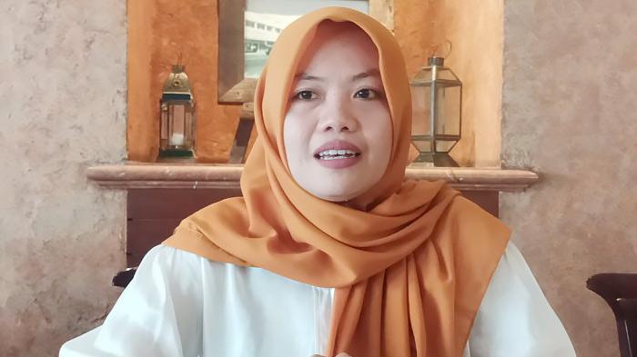 Komisioner-Bawaslu-Jatim-Dwi-Endah-Prasetyowati.jpg