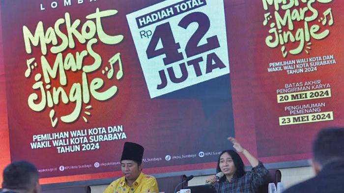 Komisioner-KPU-Surabaya-Subairi-saat-memberikan-penjelasan-soal-lomba.jpg