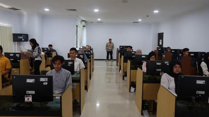 Komputer-Seleksi-Nasional-Berbasis-Tes-SNBT-di-Universitas-Jember.jpg