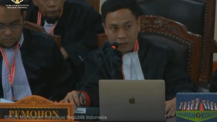 Kuasa-hukum-Risma-Gus-Hans-yakni-Tri-Wiyono-Susilo-dalam-sidang-pendahuluan.jpg