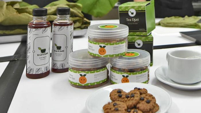 Kukis-dan-teh-berbahan-daun-jati-di-Ubaya.jpg
